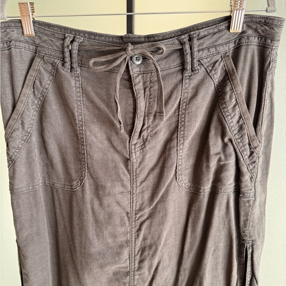 American Eagle Cargo skirt